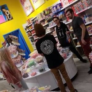 Meet your Posher, Julian